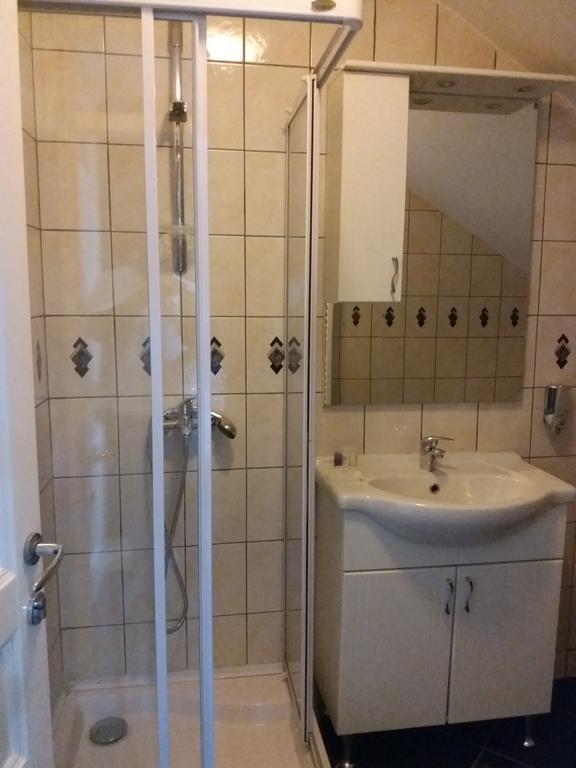 Hotel Vila Hayat Saraybosna Oda fotoğraf