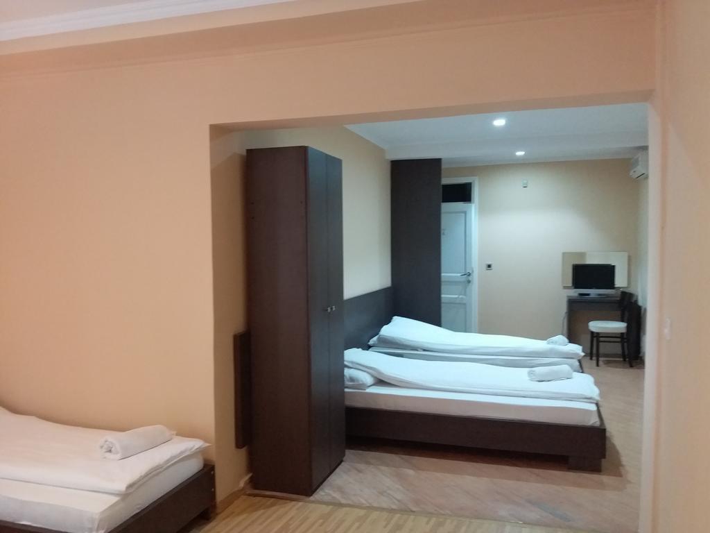 Hotel Vila Hayat Saraybosna Oda fotoğraf